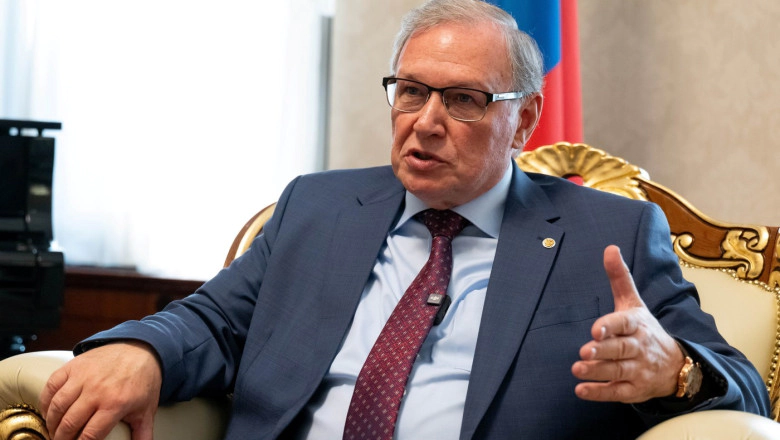 Ambasadorul agreat al Rusiei în Republica Moldova, Oleg Ozerov, decorat de Vladimir Putin. Diplomatul rămâne însă neacreditat la Chișinău / DOC