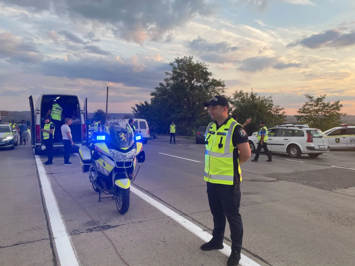 Filtre de amploare la Bălți: zeci de șoferi verificați de polițiști, iar cei care au încălcat legea s-au ales cu amenzi și sancțiuni - VIDEO