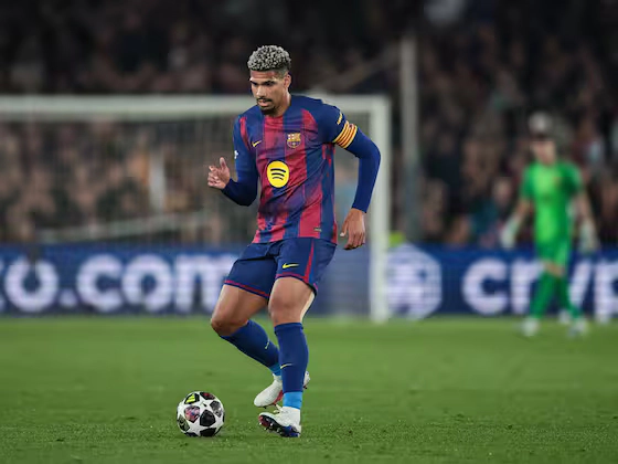 Lovitură de proporții pe piața transferurilor. Liverpool îl aduce pe Ronald Araújo de la Barcelona - VIDEO