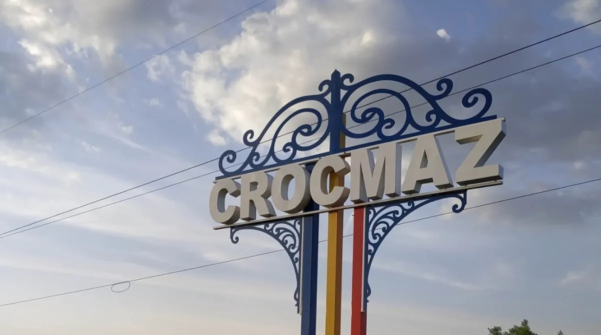 Explozie puternică la Crocmaz: un incendiu de vegetație a izbucnit. Poliția a intervenit