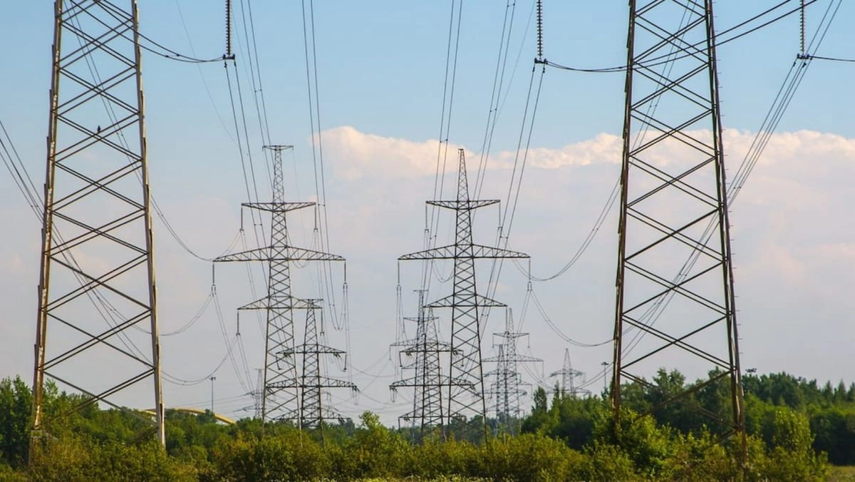 Republica Moldova are asigurat necesarul de energie electrică pentru 10 august. Energocom îndeamnă cetățenii să economisească