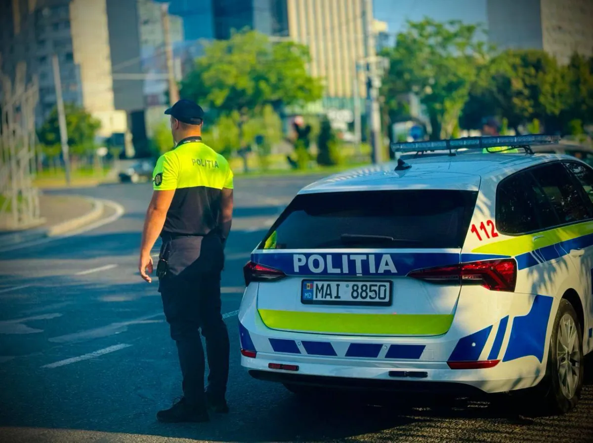 Peste 3.500 de încălcări în trafic, documentate de polițiști în weekend. Câți șoferi au fost prinși băuți la volan