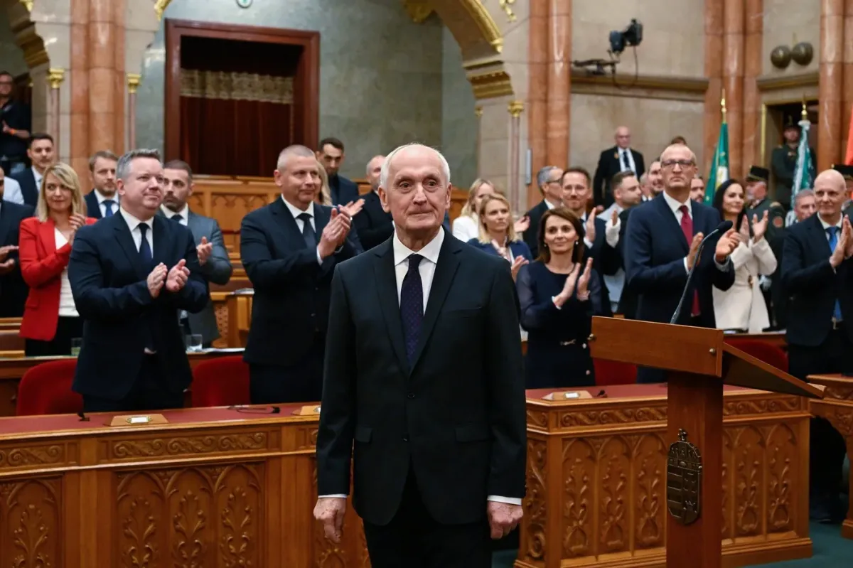 Ungaria are un nou preşedinte, ales de Parlament. Cine este Andras Baka
