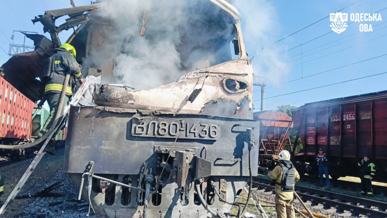 Tren de călători, atacat de o dronă rusească la Odesa. Mecanicul de locomotivă şi ajutorul său au murit. „Un act terorist îngrozitor” - VIDEO