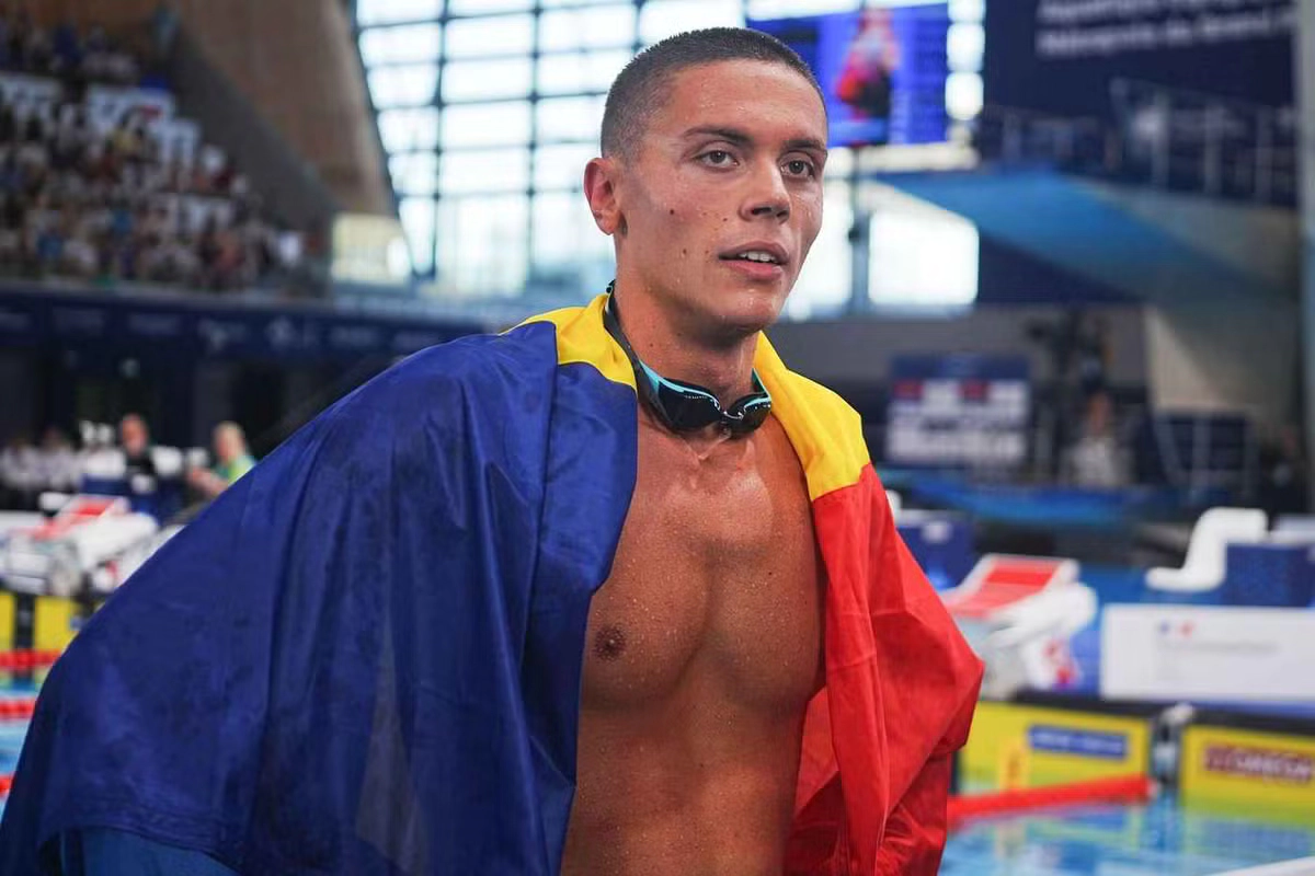David Popovici scrie istorie! Românul devine primul înotător care cucerește aurul la 100 și 200 de metri liber la trei Europene consecutive