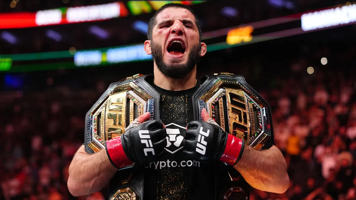 Islam Makhachev își păstrează centura UFC și stabilește un record istoric: 17 victorii consecutive