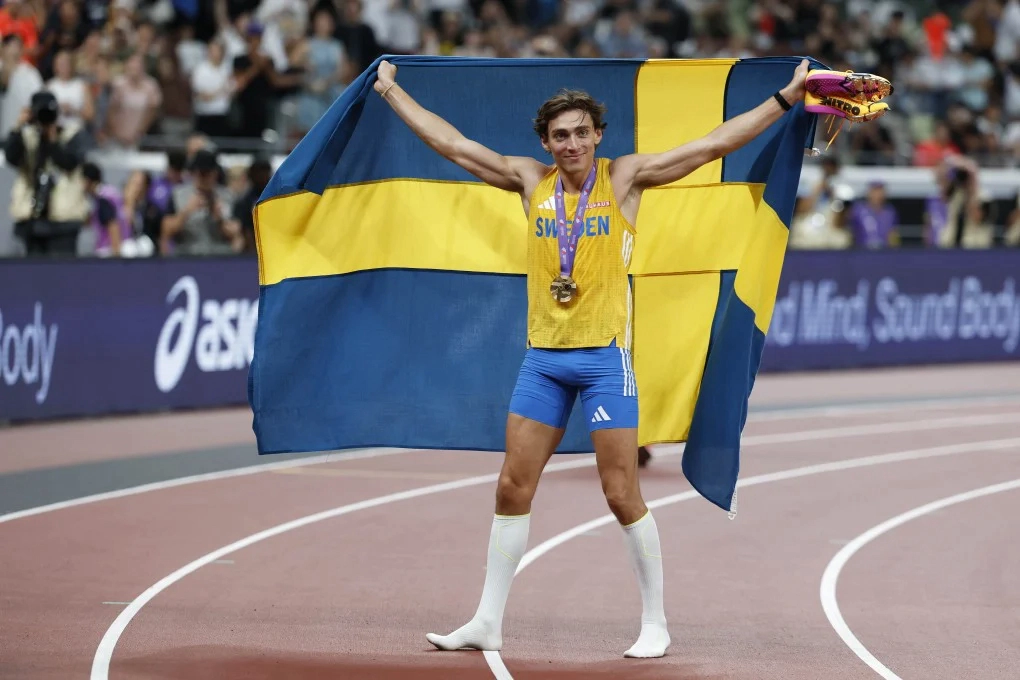 Mondo Duplantis este din nou campion european la săritura cu prăjina