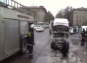 Microbuz in FLACARI la Balti. Focul a distrus vehiculul si nu se stie de la ce a pornit incendiul. VIDEO