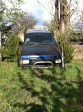Cu masina direct in casa. Vezi "isprava" unui moldovean in ziua de Pasti. FOTO