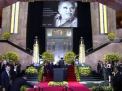 Marele scriitor, Gabriel Garcia Marquez, inmormantat in doua tari. Mii de admiratori au fost la ceremonia ce comemorare