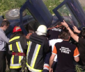 Drum catre manastire cu ghinion. Doua femeie, grav ranite, dupa ce masina in care se aflau a fost spulberata de un tractor