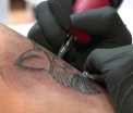 Explicatia din spatele celor mai populare tatuaje pe care si le fac tinerii. Cel mai vechi simbol: cele patru puncte