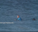 Un campion mondial la surf, atacat de un rechin in timpul unei competitii transmise live. Ce s-a intamplat in cateva secunde - VIDEO