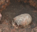 Un craniu cu o forma neobisnuita, descoperit in Rusia. Cui apartine scheletul dezgropat in muntii Urali. VIDEO