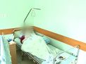 Parintii se bat, copii se aleg cu traumele. Un bebelus a fost lovit in cap in timp ce mama sa se batea cu o femeie