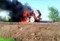 S-a aprins din senin. Un tractor care repara o sosea a ARS la Ermoclia