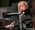 Programul care ii permite lui Stephen Hawking sa se exprime devine disponibil publicului larg