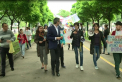 VIDEO. Gay-ii si lesbienele, huiduiti si stropiti cu aghiazma la Chisinau. "Nu exista orientare sexuala NEtraditionala". Preotii, INDIGNATI