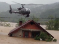 Cel putin 60 de morti, sute de case distruse si zeci de mii de oameni evacuati. Bilantul infiorator al inundatiilor din Balcani