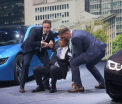 Directorul general al BMW a lesinat pe scena, in timpul unei prezentari la Salonul auto de la Frankfurt. VIDEO