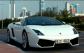 A imprumutat un Lamborghini si s-a filmat cu el in Dubai numai ca sa ii dea gata pe toti. Ce interpret moldovean a facut asta
