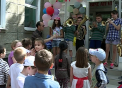 Taberele cu regim de zi. Copiii sunt multumiti, iar parintii, scutiti de griji. "Am vrea sa dureze un an"