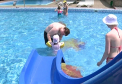 Sezonul estival in plina forta. Cum se bucura moldovenii de soare si cat costa o zi la piscina: "Este foarte bine"