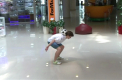 Freestyle fotbal cucereste Moldova. Vezi cum mai multi tineri au facut spectacol cu mingea de fotbal