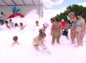 VIDEO. Spuma party la cel mai mare aquapark din Moldova. Cum au profitat de weekend zeci de oameni