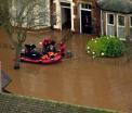 Ploile puternice au pus stapanire pe nord-vestul Angliei. 3.000 de locuinte au fost distruse de inundatii