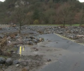 Peisaj dezolant in nord-vestul Angliei dupa inundatii. Drumuri blocate, localitati fara electricitate si alunecari de teren