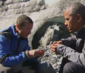 Barack Obama si Bear Grylls, in salbaticie. Presedintele american a mancat resturi de la masa unui urs - VIDEO
