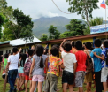 Eruptie a vulcanului Kanlaon din Filipine. Cenusa a fost aruncata la o inaltime de cel putin 1.000 de metri
