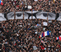 Charlie Hebdo scoate un numar special, la un an dupa atentatul soldat cu 12 morti. Cum arata coperta saptamanalului satiric