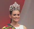 O profesoara de religie a castigat concursul Miss Germania, pentru prima data in istoria sa de 89 de ani - VIDEO