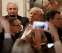Gruparea de hackeri Anonymous i-a declarat "razboi total" lui Donald Trump - VIDEO