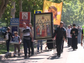 Sute de credinciosi s-au rugat pentru binele tarii, cantand si mergand pe jos 30 de kilometri