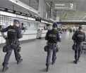 Masuri de siguranta: Doi oameni arestati la gara de Nord din Bruxelles, sute de militari pe strazi, tensiune la inchisoarea lui Abdeslam
