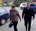 O haina de blana in schimbul unui teren de un sfert de milion de euro. O judecatoare ar putea ajunge dupa gratii