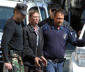 Fosta sotie a egipteanului care a deturnat avionul EgyptAir a oferit prima declaratie. "Mi-e rusine, nu vreau sa-l vad"