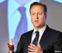 Sute de britanici au cerut, in strada, demisia lui David Cameron. Premierul sustine insa ca si-a "invatat lectia"