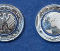 "Planeta albastra Pamant". Cum arata noua moneda de 5 euro, prezentata, luni, in Germania