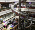 Tobogan gigantic, intr-un mall din Shanghai, prin care clientii ajung in doar 16 secunde la parter: "A fost infricosator"