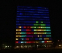 Tetris, jucat pe un ecran de 55 de metri inaltime. Studentii au platit 30.000 pentru distractia lor