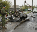 Patru civili, inclusiv o femeie gravida, ucisi intr-un bombardament in Ucraina. Ce au vazut reporterii aflati la fata locului - VIDEO 