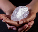 Cel mai mare diamant din lume va fi scos la licitatie. Este evaluat la peste 70 de milioane de dolari - VIDEO 
