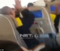 30 de persoane au fost ranite din cauza turbulentelor, la bordul unui avion care zbura de la Abu Dhabi la Jakarta