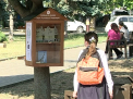 Biblioteca stradala castiga tot mai mult teren in capitala. Cum isi "uita" autorii cartile in locurile publice