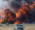 Stare de urgenta in Canada, dupa ce un incendiu de vegetatie a ars din temelii 20% dintr-un oras. De ce se tem autoritatile