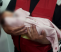 Bebelus de cateva zile, abandonat pe o strada din Bucuresti. Persoana care a comis gestul, cercetata pentru tentativa de omor